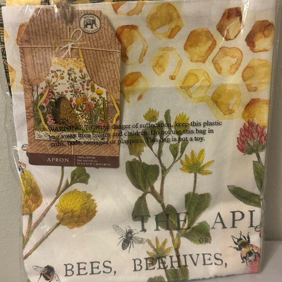 Cotton Kitchen Apron Floral Bumblebee NWT Cottagecore - Picture 3 of 4